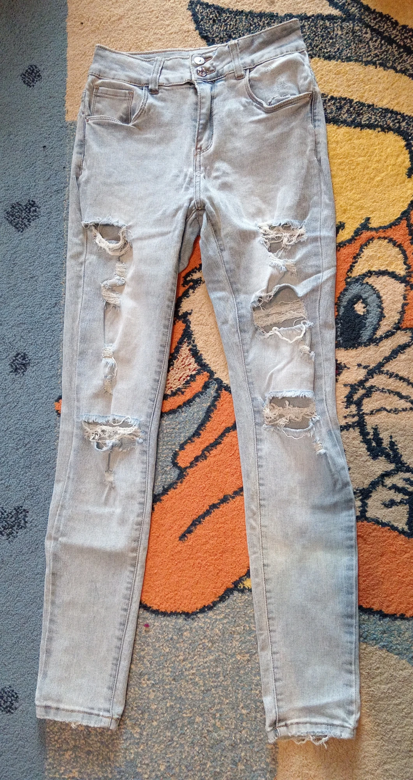 Re-Dress svetle iscepane farmerke / Vel. XS-S