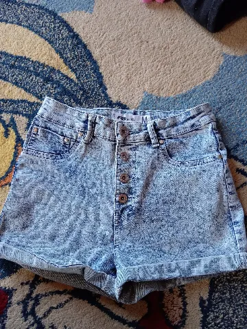 FB Sister svetli teksas šorts / Vel. M