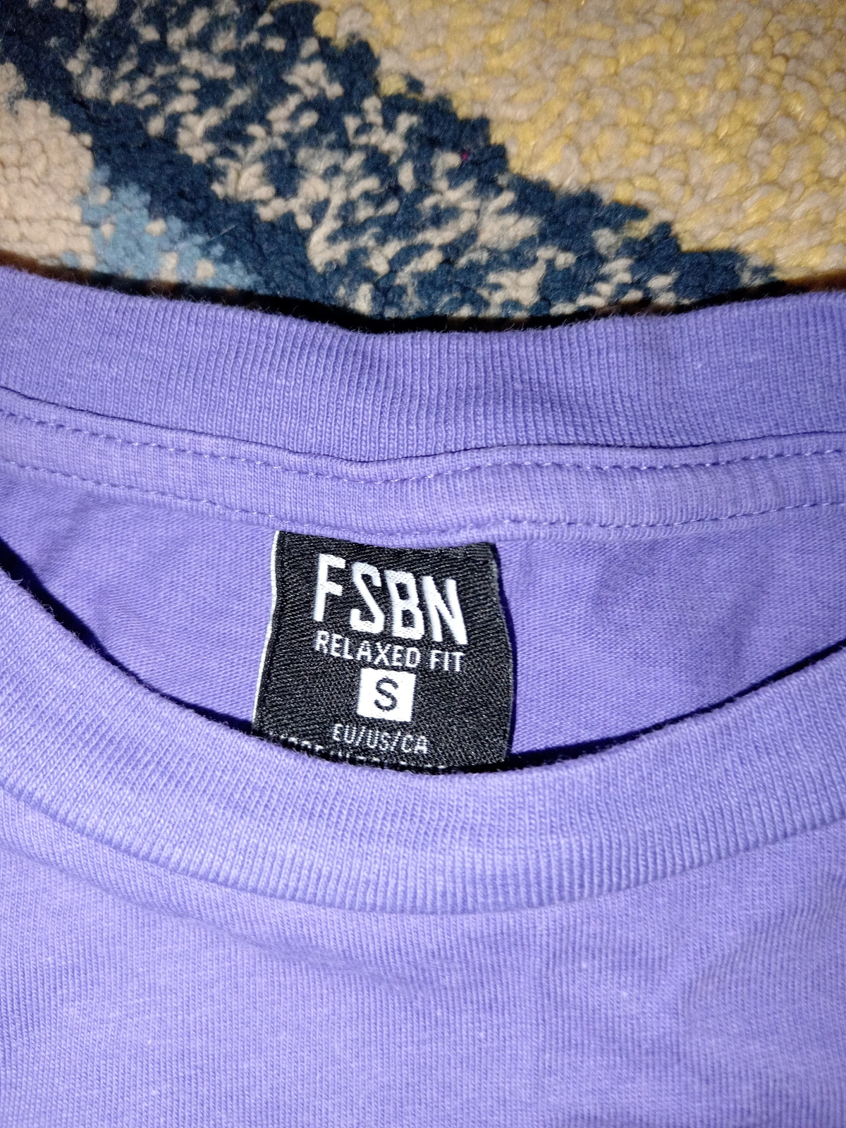 FSBN ljubičasta majica sa natpisom / Vel. S