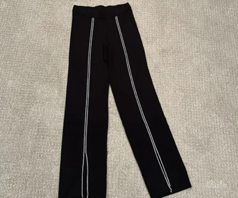 Zara trikotazne pantalone sa etiketom