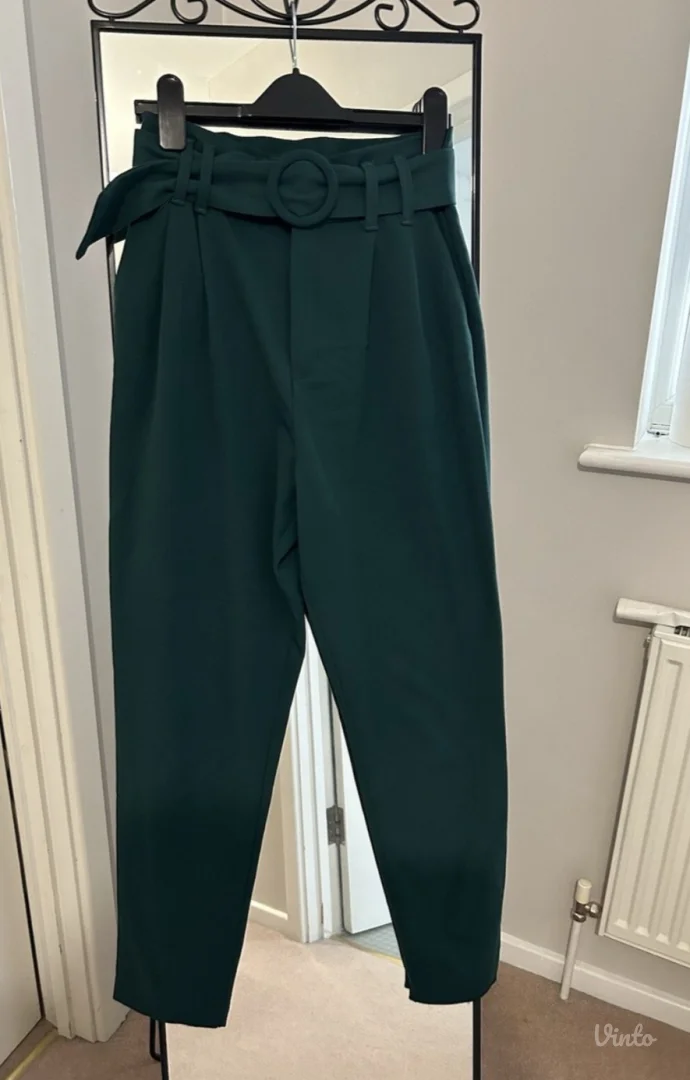 Zara pantalone sa kaisem