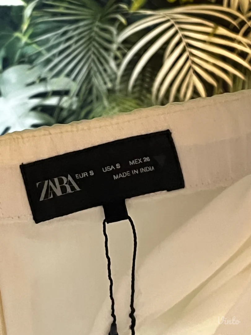 Zara mini haljina