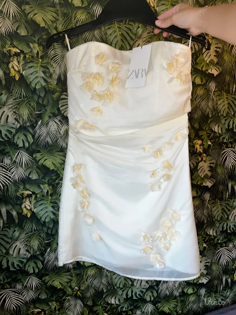 Zara mini haljina
