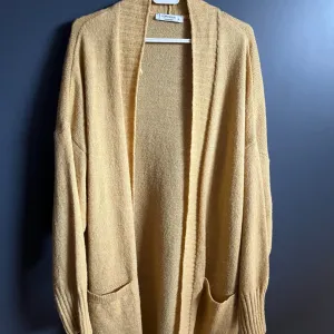 Waikiki - zuti dugi zenski kardigan