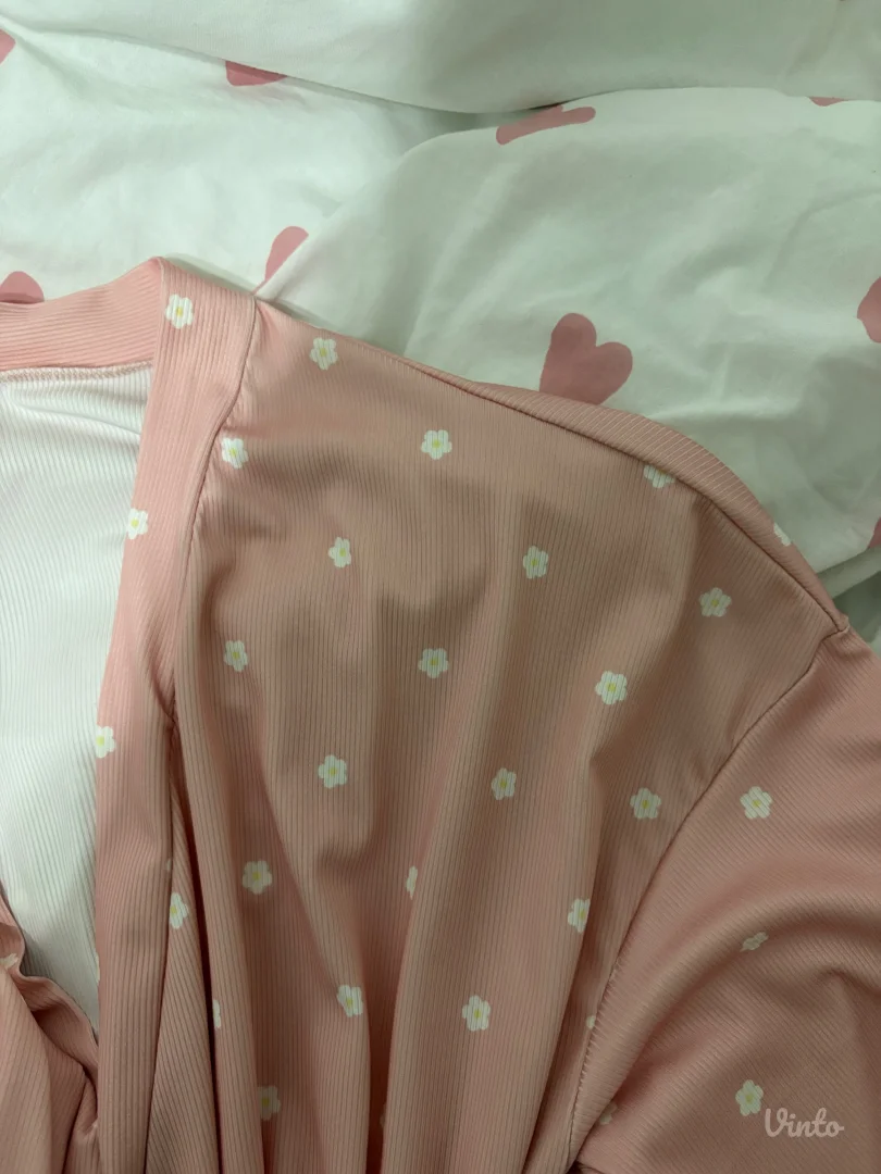 Shein spavacica+ ogrtač S vel roze