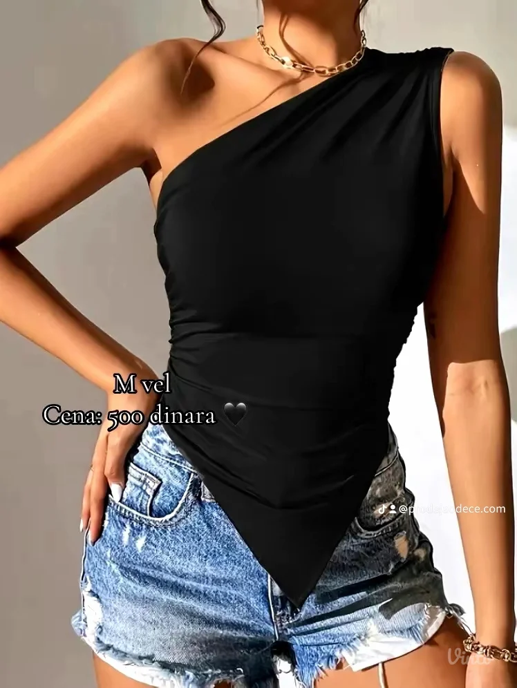 Crna majica na jedno rame M vel
