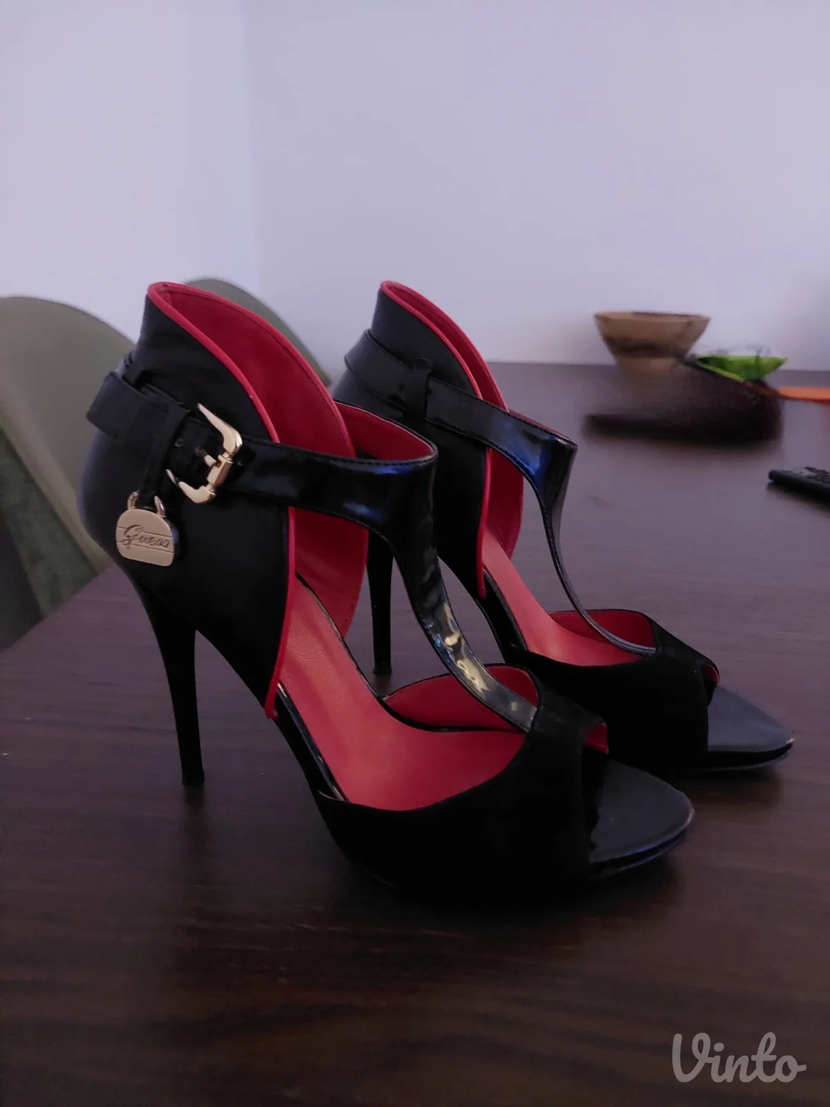 Guess sandale