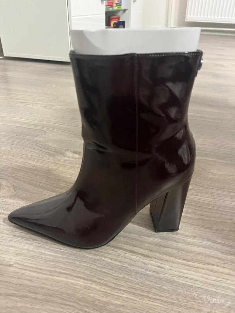 Nove Nine West čizme