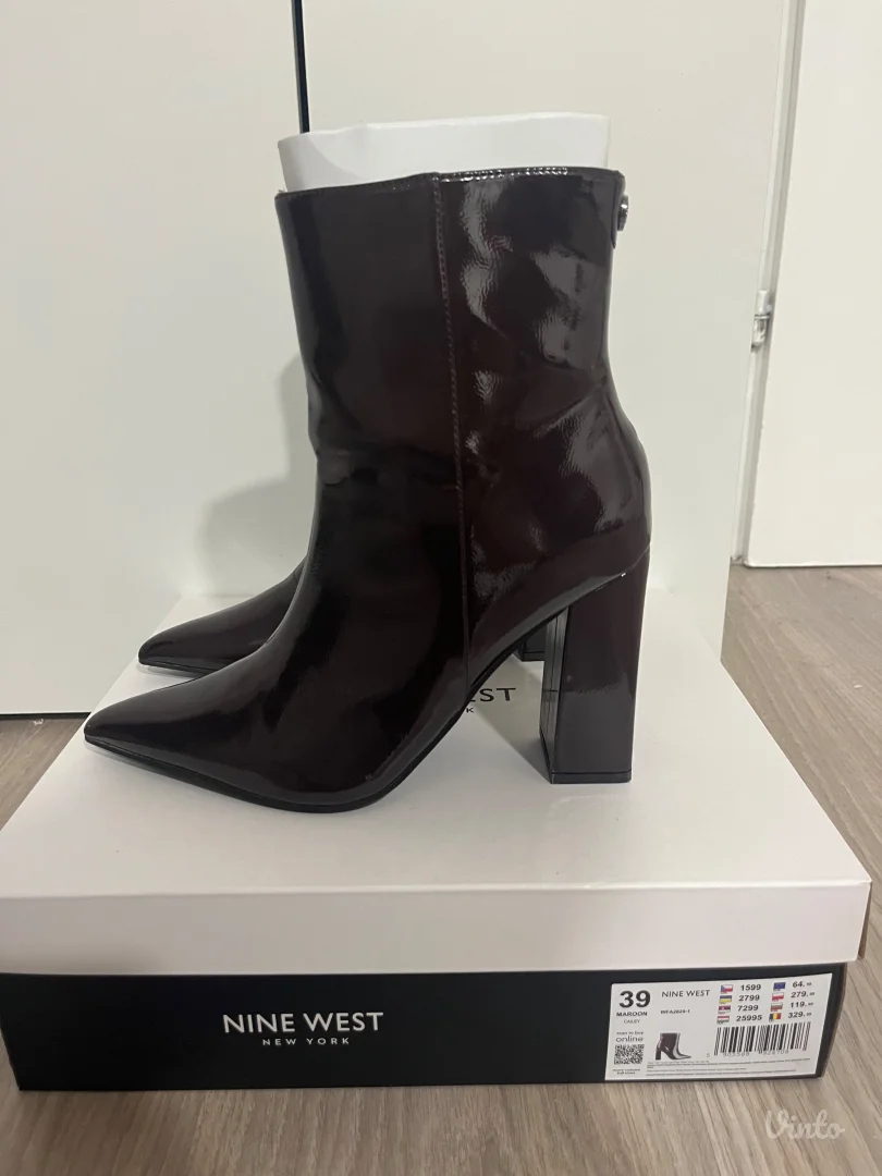 Nove Nine West čizme