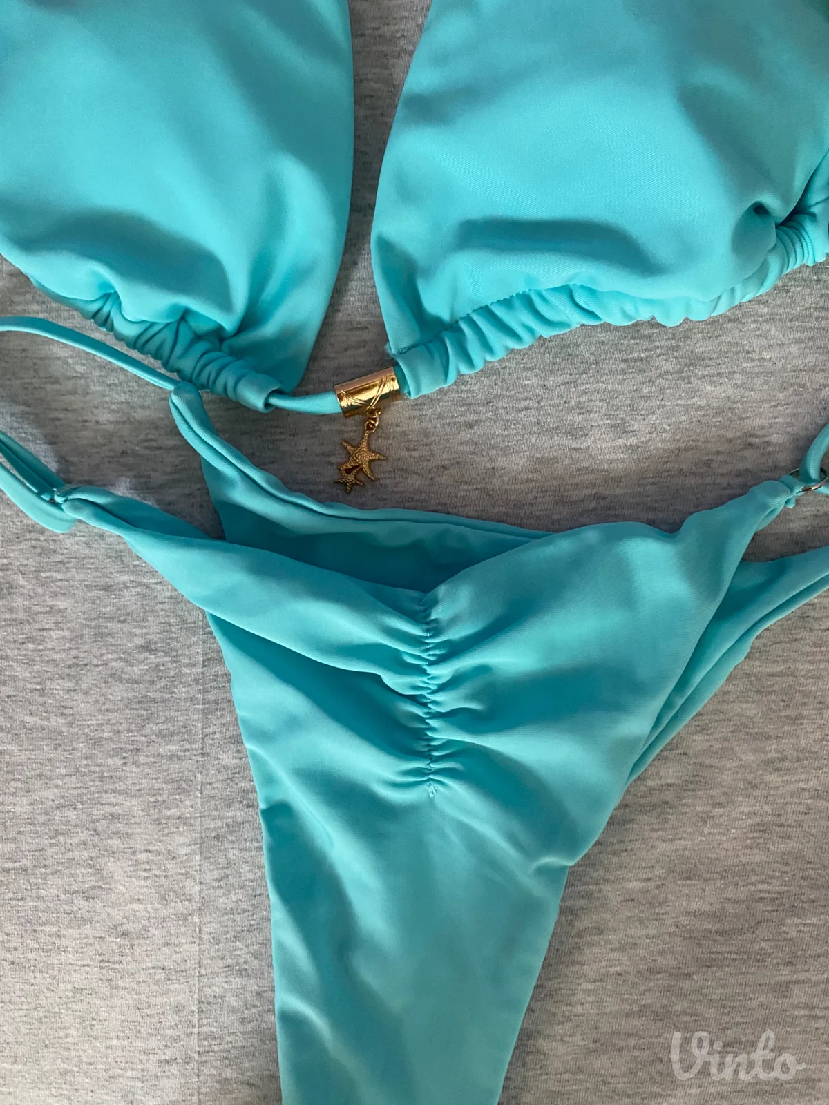 Bikini (nov)