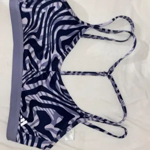 ADIDAS top
