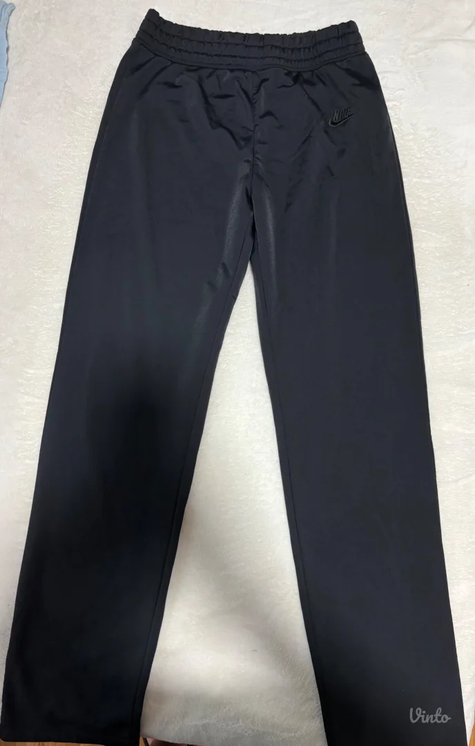 Nike- komplet trenerka