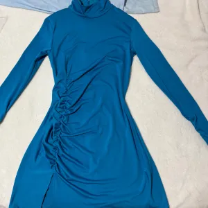 Pull AND bear- haljina