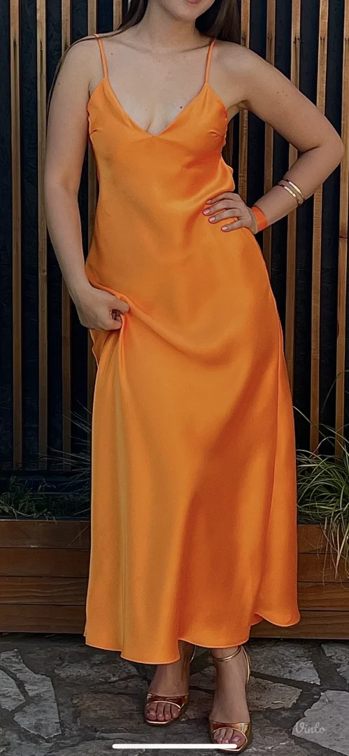 Satenska midi haljina