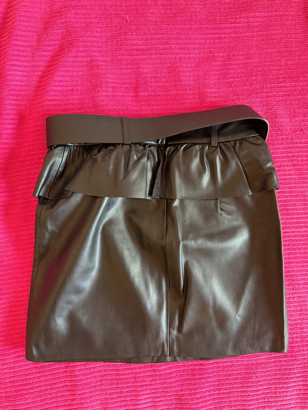 Zara - kožna suknja (S)