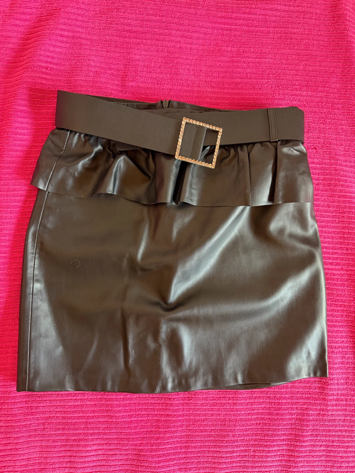 Zara - kožna suknja (S)