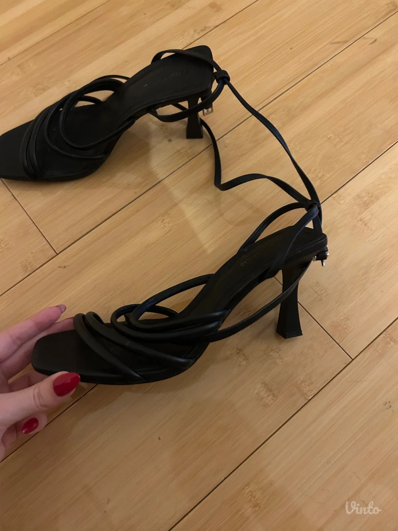 Stradivarius sandale