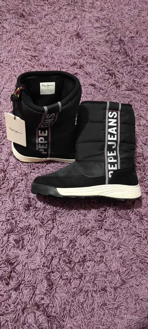 Nove Pepe Jeans čizme vel. 36