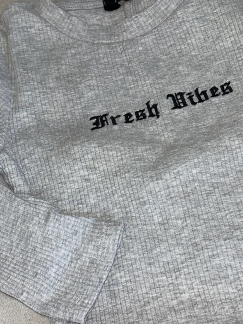 Bershka siva rebrasta haljina