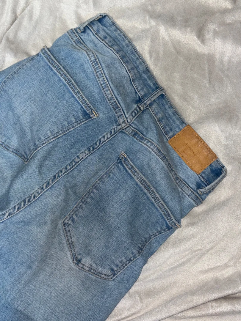 Bershka Super High Waist Skinny farmerke