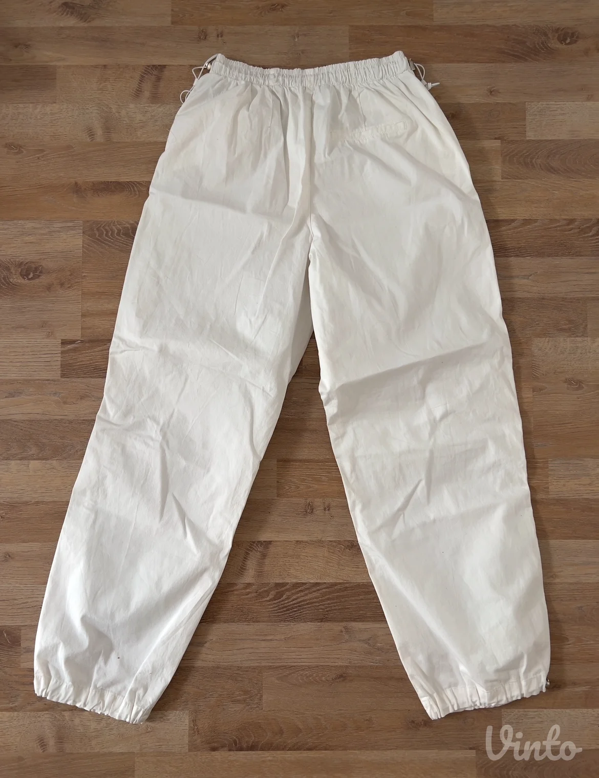 Bershka cargo pantalone