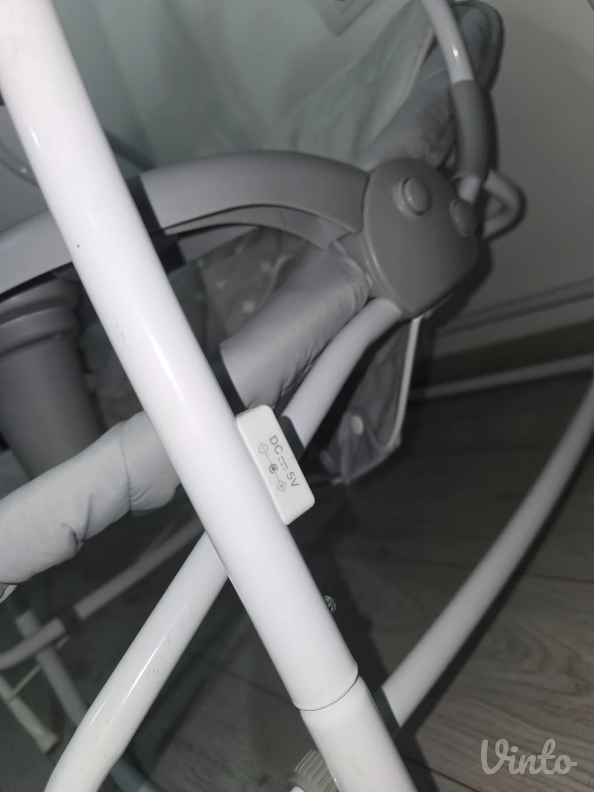 Elektricna njihalica jungle 2u1 za bebe ljuljaska