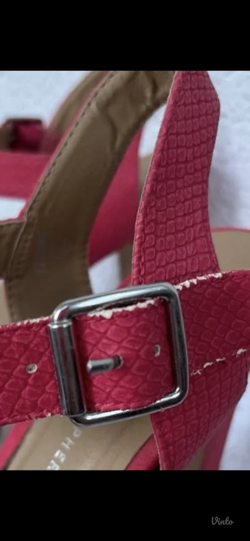 Roze sandale na štiklu