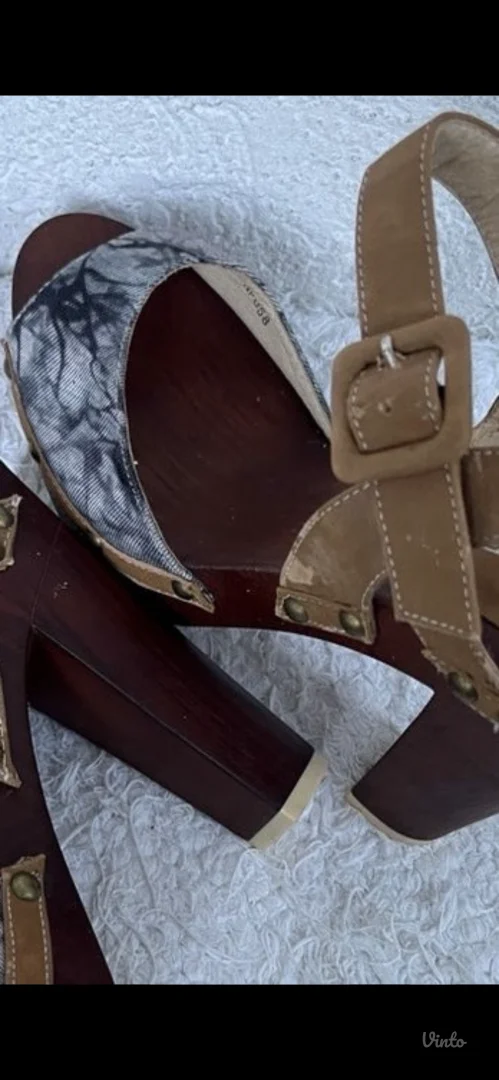 Ženske sandale na štiklu