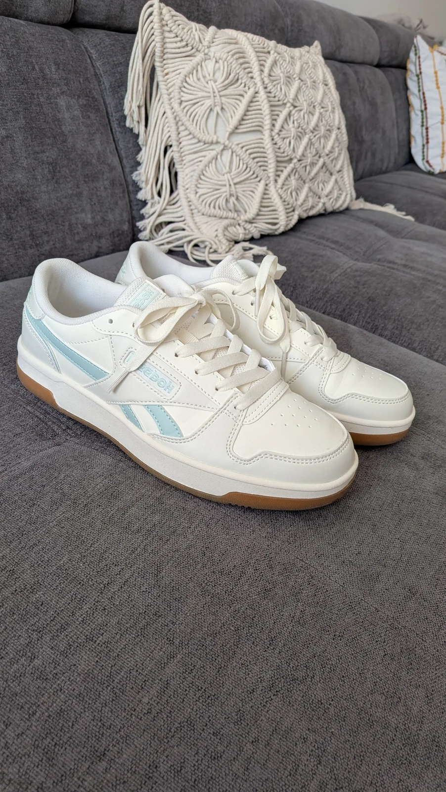 Nove reebok patike