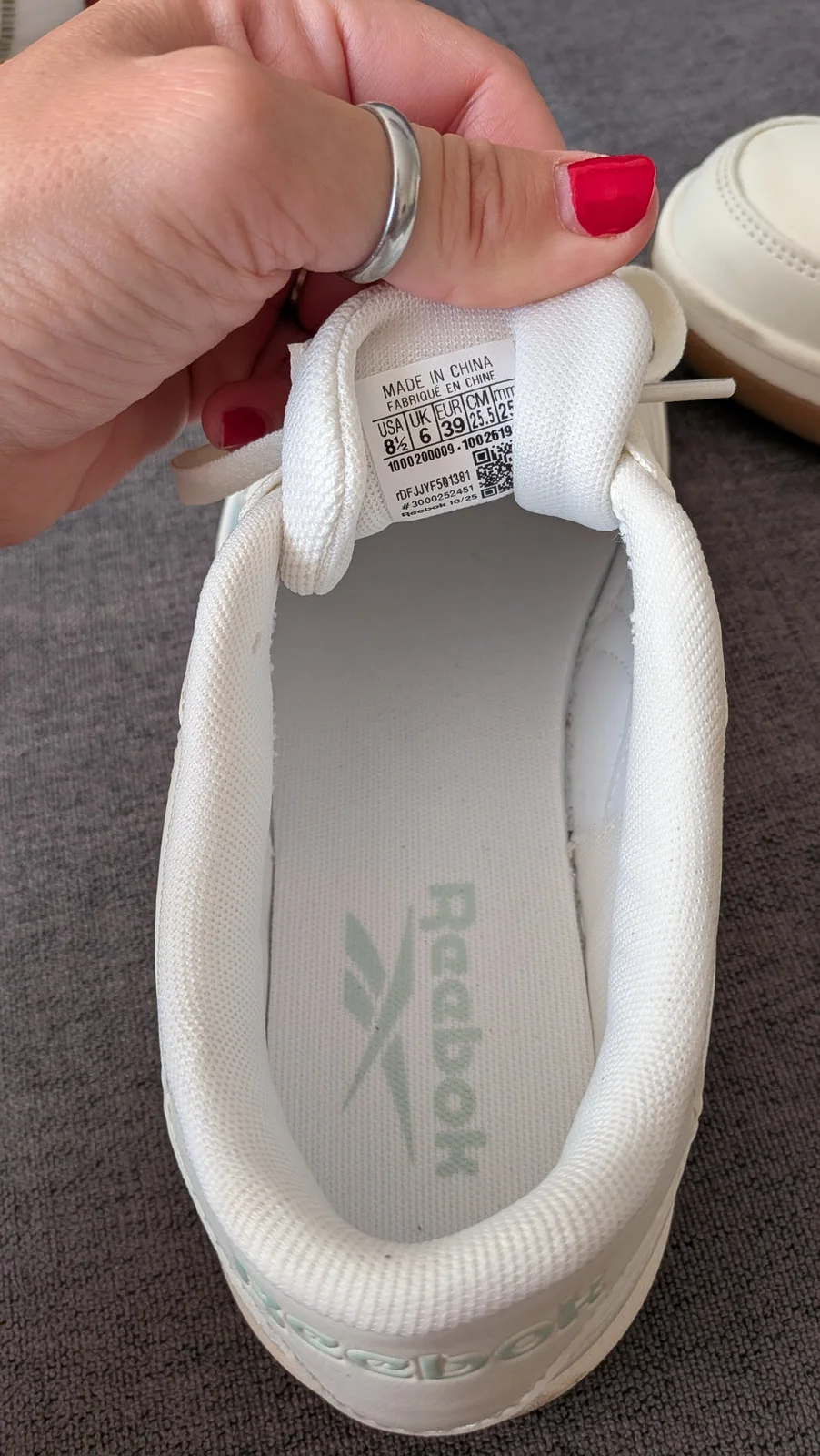 Nove reebok patike