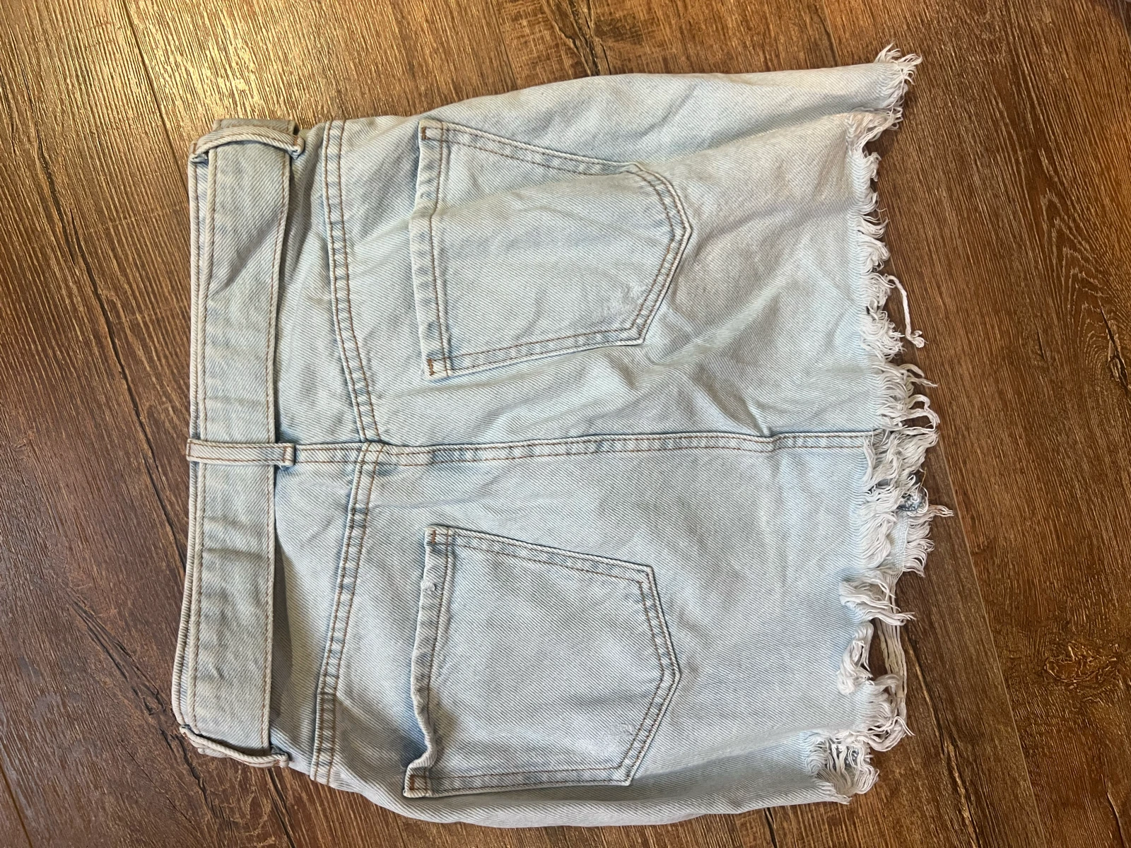 Bershka mini suknja