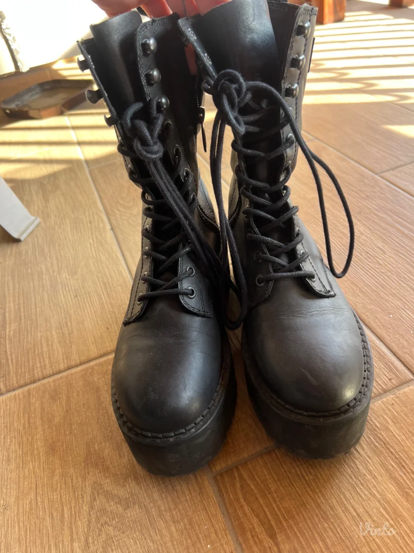 Tommy Hilfiger čizme