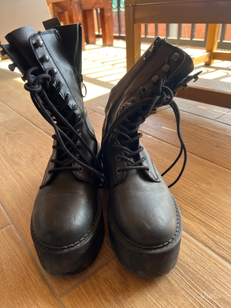 Tommy Hilfiger čizme