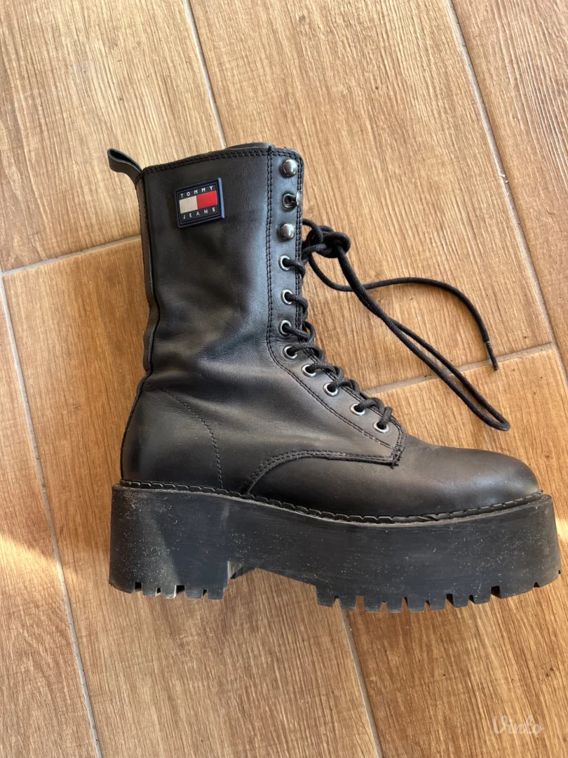 Tommy Hilfiger čizme