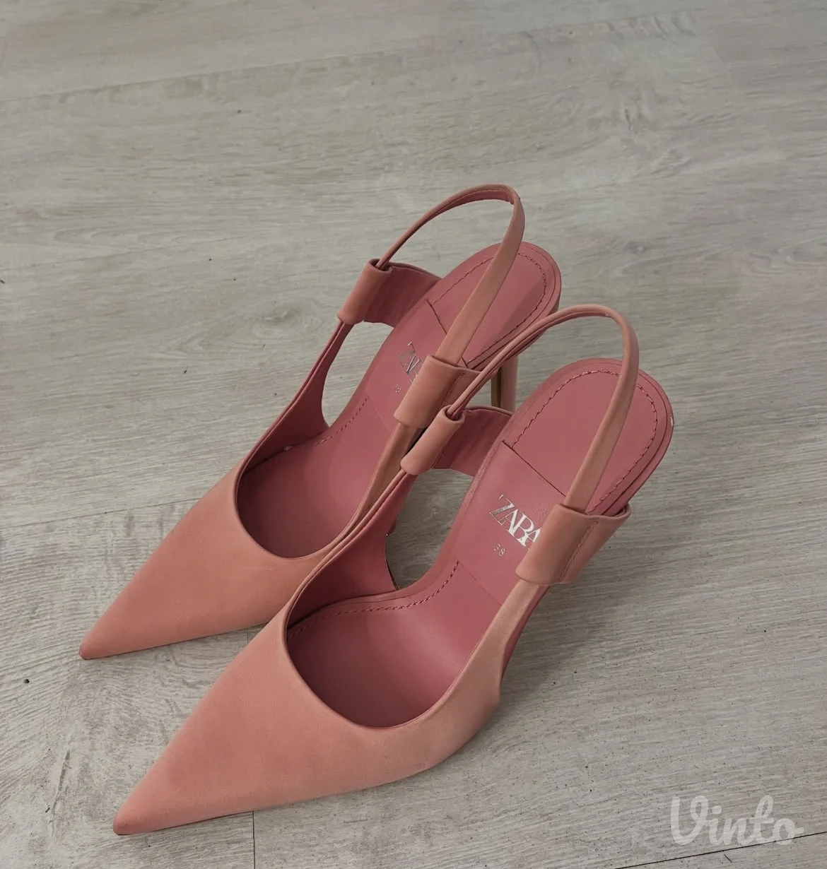 Zara stikle