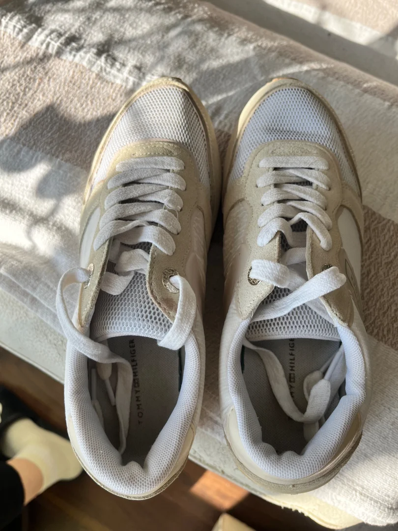 Tommy Hilfiger patike 39