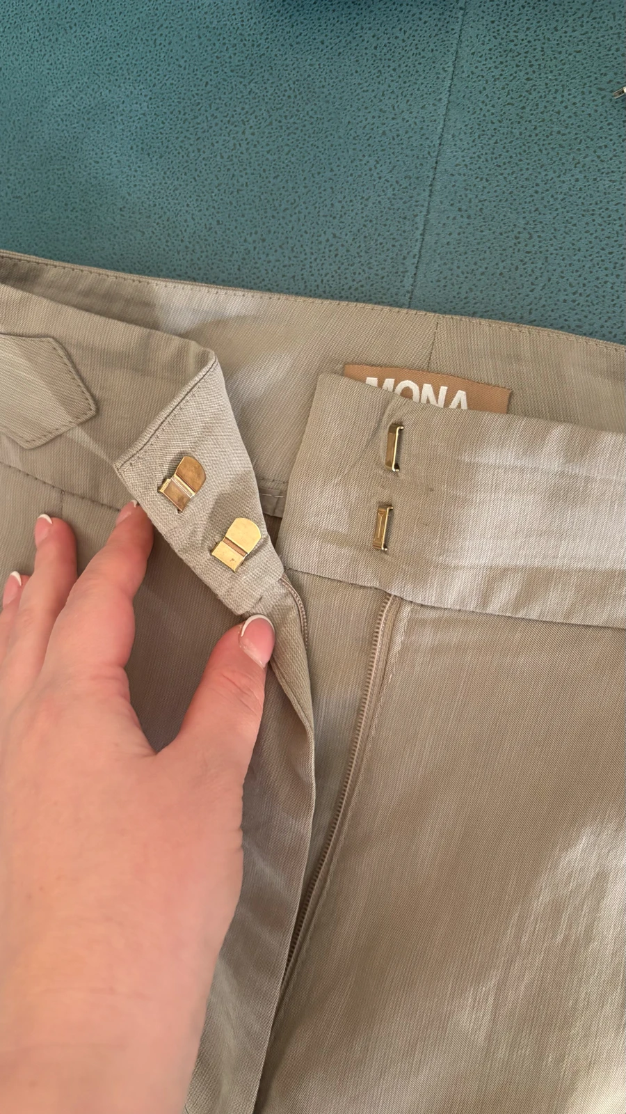Mona pantalone