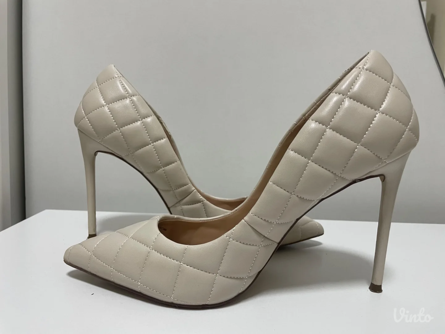 Steve Madden salonke