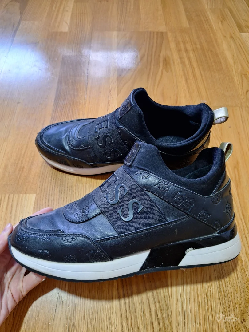 Guess patike original 39