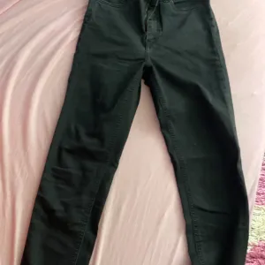 Enigma skiny farmerke