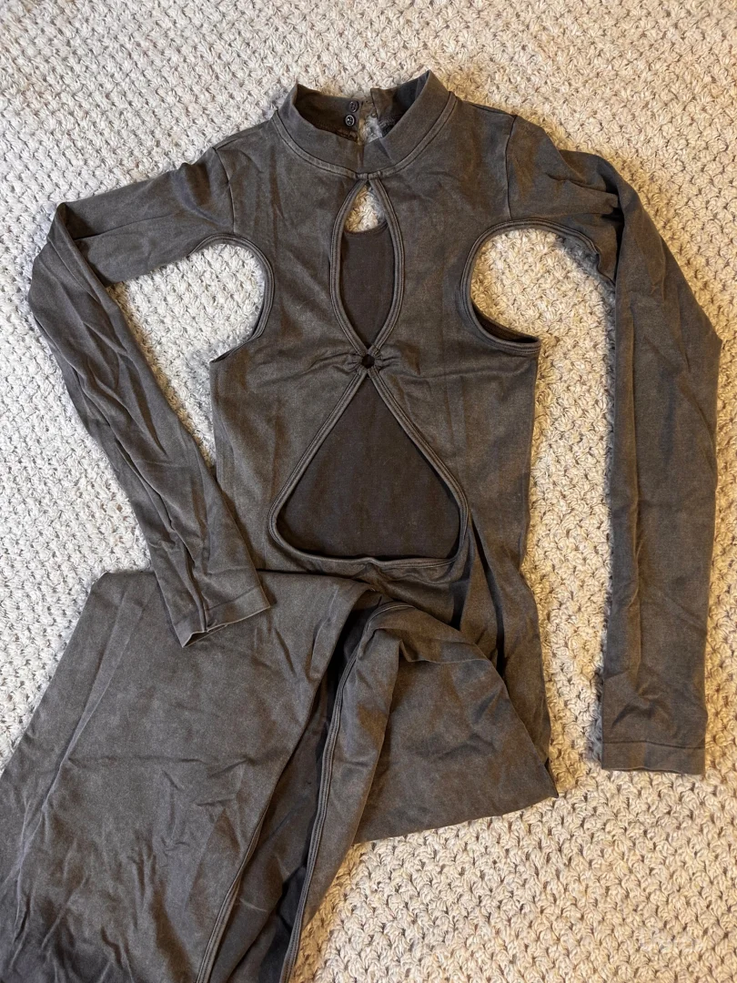 Bershka haljina - siva