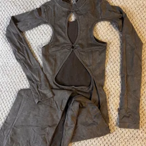 Bershka haljina - siva