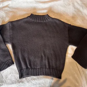 Braon ženski džemper