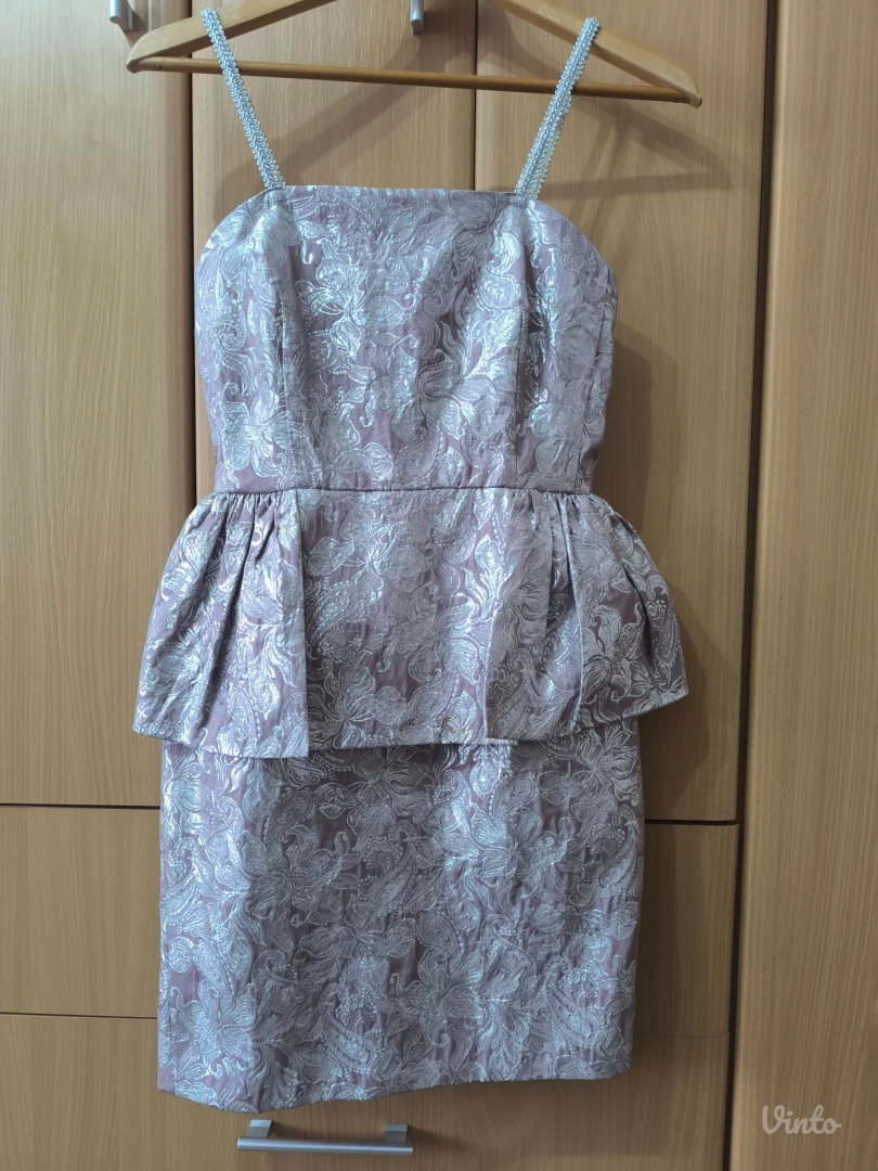 Haljina od brokata sa postavom od satena