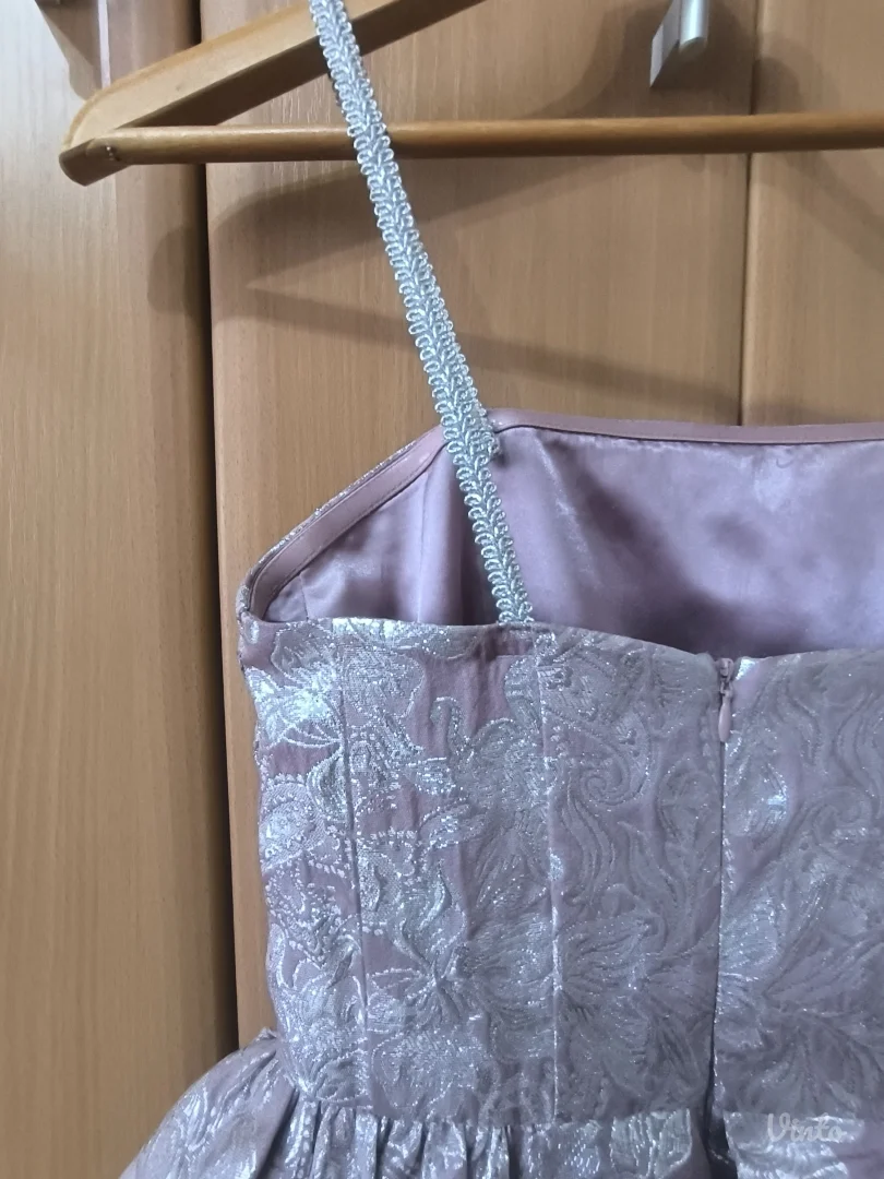 Haljina od brokata sa postavom od satena