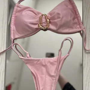 NOV pink kupaci