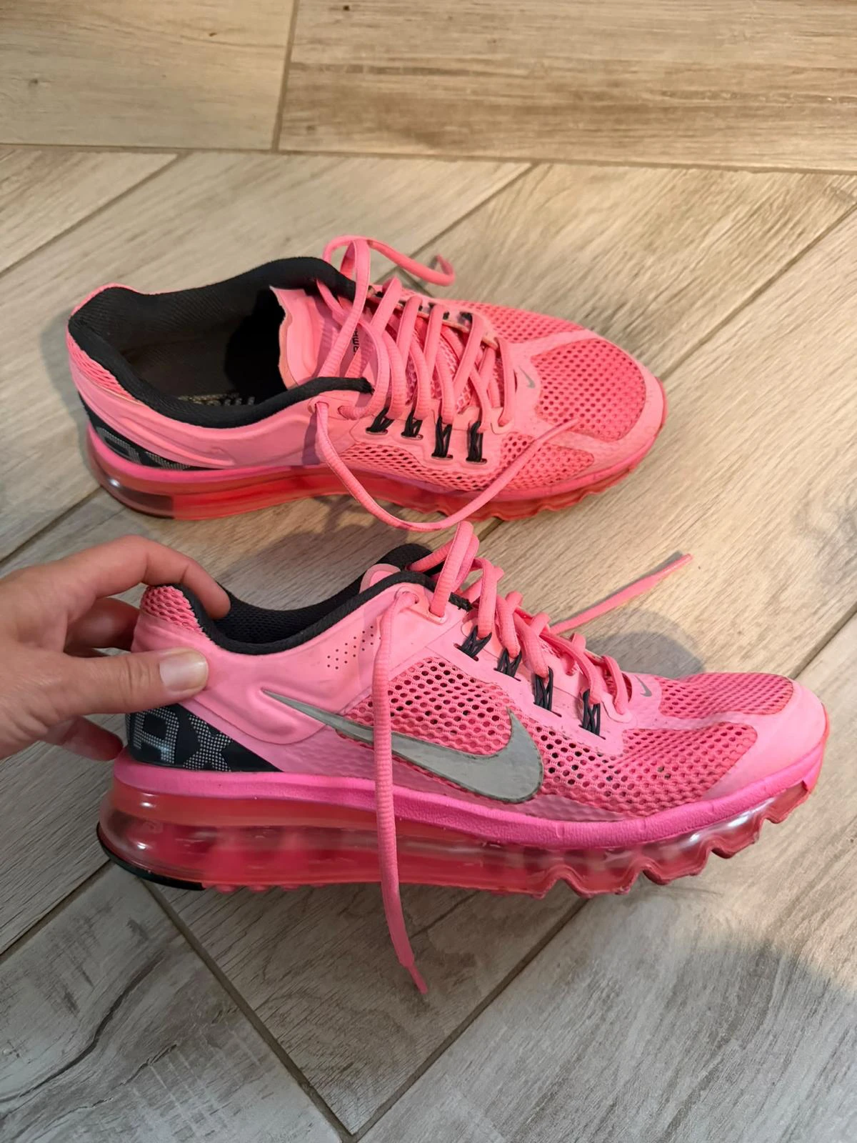 Nike air max+