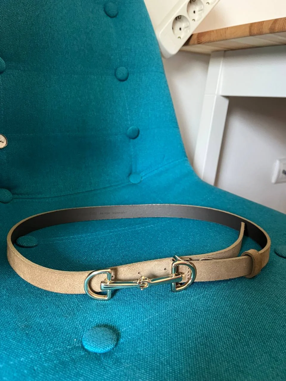 Massimo Dutti bež antilop kaiš