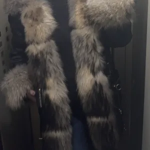 Zimska jakna sa krznom