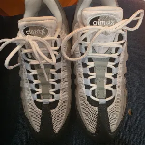 Nike 95 air max